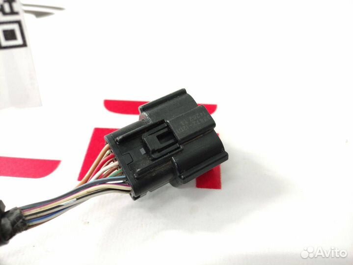 Разъем (фишка) проводки Tesla Model S 1004416-93-N