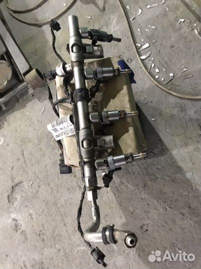 Топливная рампа с форсунками kodiaq vag czpa 2.0