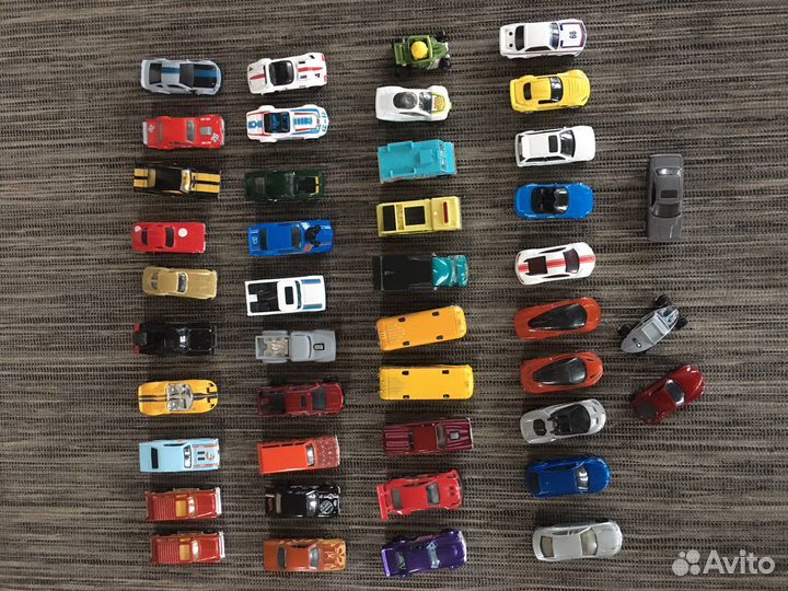 Машинки хот вилс hot wheels