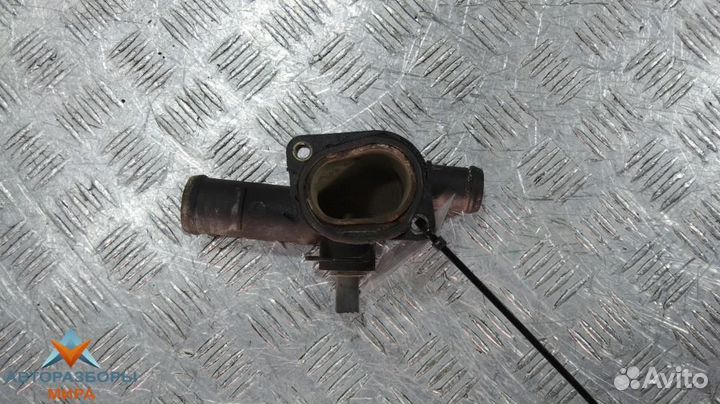 Фланец (тройник) системы охлаждения Volkswagen