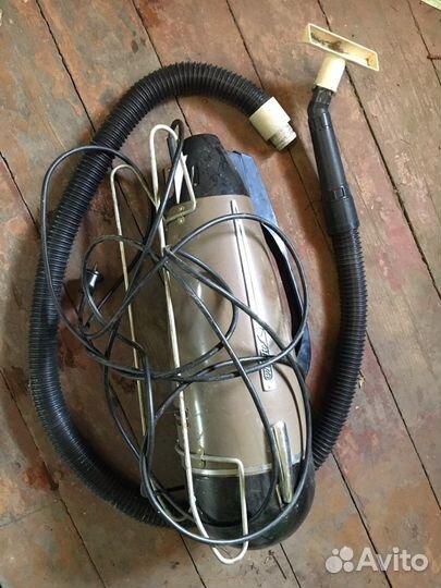 Пылесос Чайка