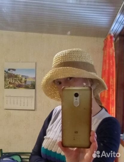 Шляпа женская соломенная