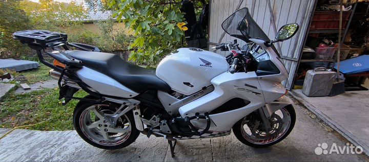 Honda VFR800 A 2002-13 ген 6 разбор Запчасти