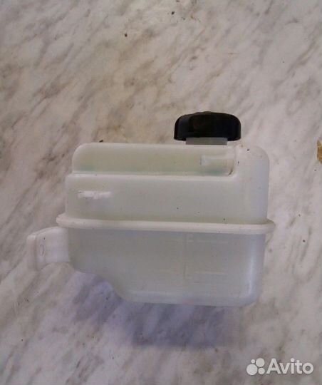 Расширительный бачок Kia Sportage 3