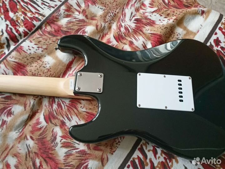 Электрогитара