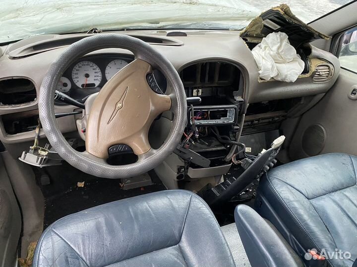 В разборе Додж Караван