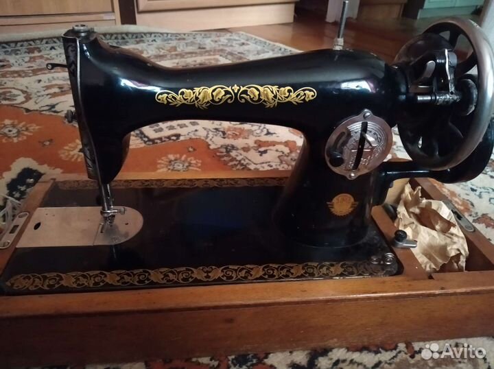 Швейная машинка