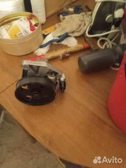 Продам Гур на Мерседес 212. объем двигателя 3.5