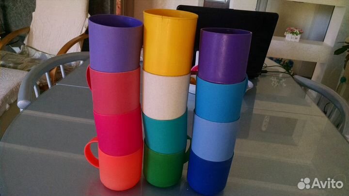 Чашки и и тарелки пластмассовые (пищевые)