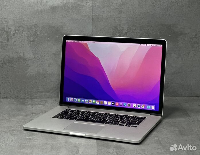 MacBook Pro 15 на i7/16Gb/256Gb (2015)