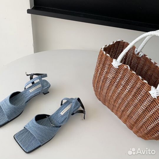 Джинсовые босоножки