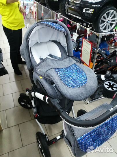 Детская коляска Adamex Avila (3 в 1)