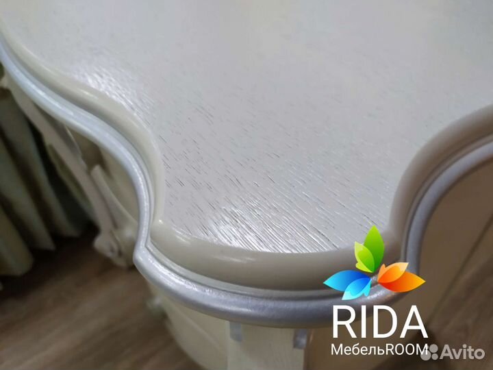 Тумба прикроватная. Массив дуба. Беларусь