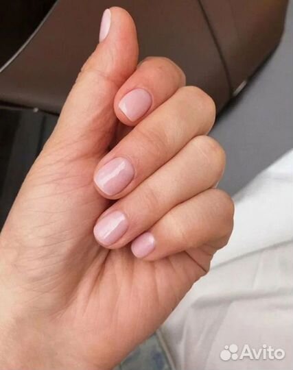 Модель на маникюр
