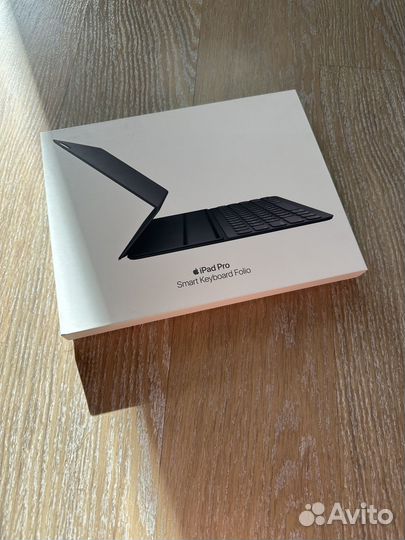 iPad Pro SMART Keyboard Folio оригинал клавиатура