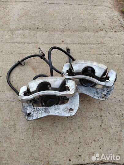 Тормозные суппорта Toyota Rav 4 Camry 40