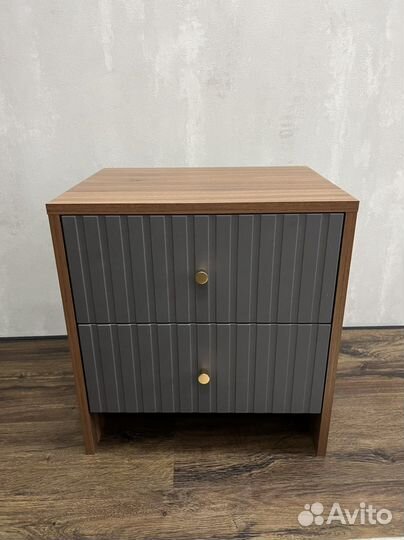 Тумба прикроватная новая