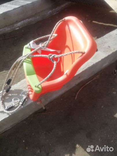 Детская качель подвесная