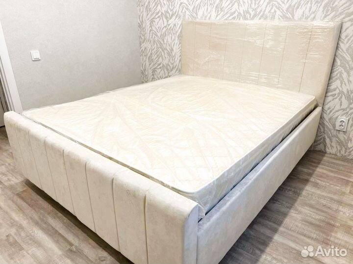 Кровать двухспальная от производителя