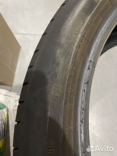 Pirelli P Zero PZ4 245/40 R20 99Y