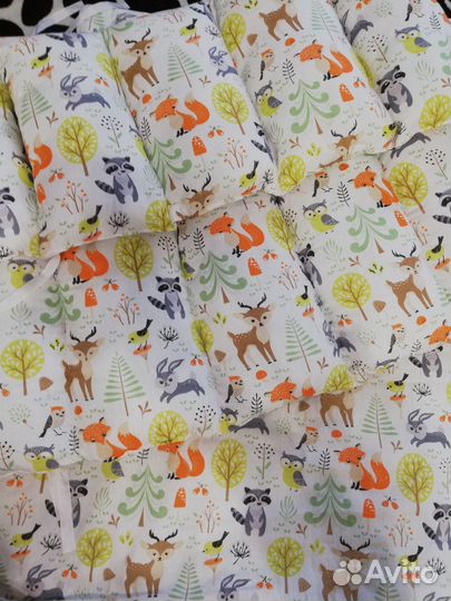 Бортики и одеяло в кроватку