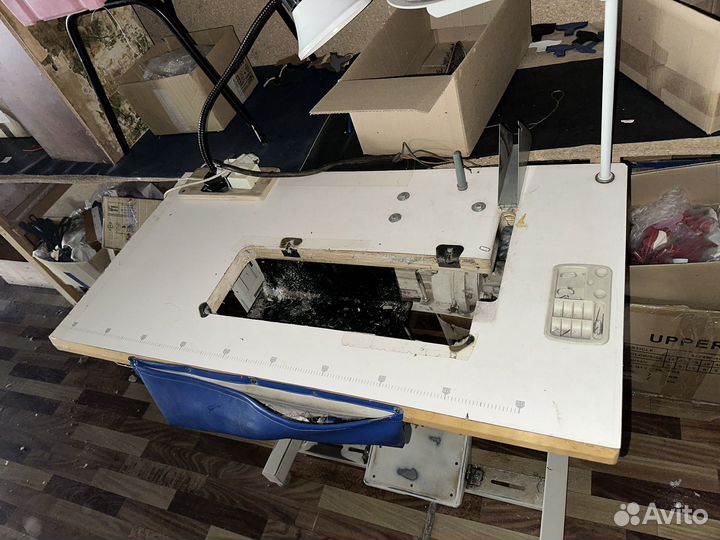 Промстол для шв машин. Двигатель Фрикционный