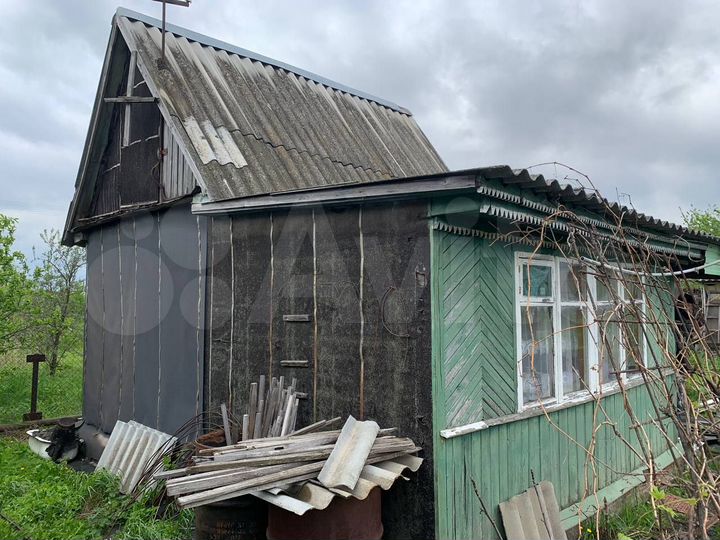 Дача 15 м² на участке 6 сот.