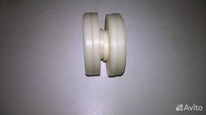 Фторопластовая капр-я втулка на рычаг кпп Калина