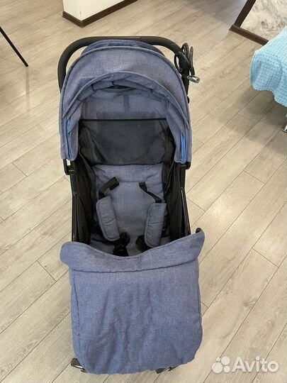 Коляска прогулочная