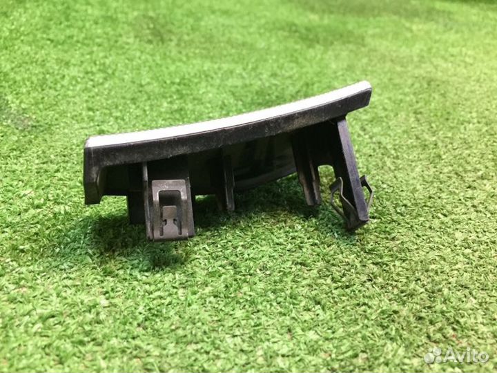 Накладка (кузов внутри) Skoda Octavia A5 2011