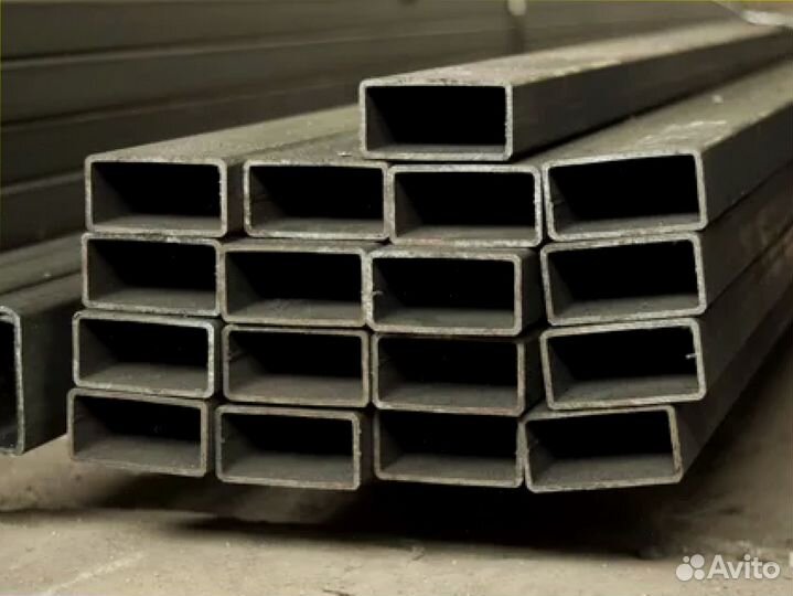 Труба профильная 40 25