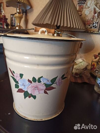 Кастрюля эмалированная бу