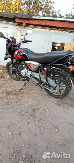 Bajaj boxer 125