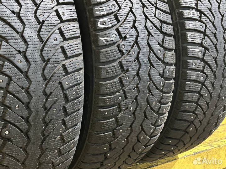 Pirelli Formula Ice 235/55 R18 104T