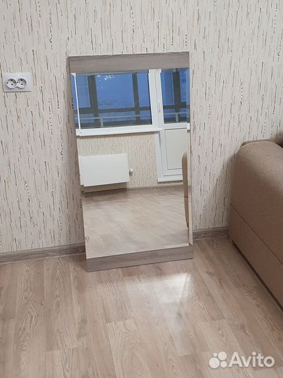 Зеркало новое