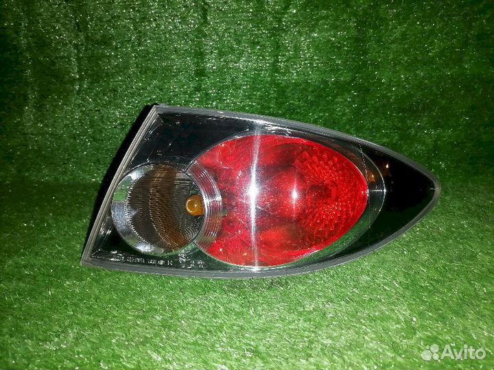 Фонарь (стоп сигнал) правый 220-61971 седан/черный