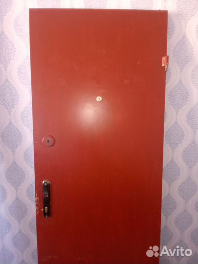 Дверь входная металлическая