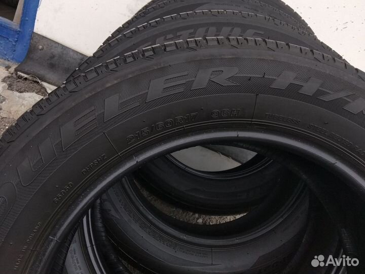 Bridgestone Dueler H/P Sport 215/60 R17