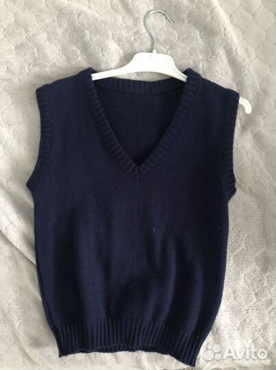 Жилет синий для мальчика 134