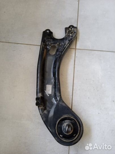 Рычаг подвески продольный задний левый Kia Optima