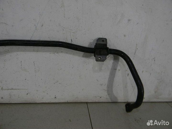 Стабилизатор передний