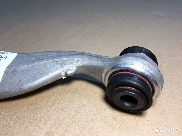 Нижний поперечный рычаг задний левый Bmw 5 7 8