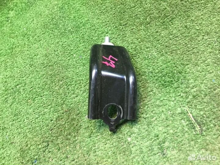 Кронштейн Toyota Corolla ZRE210 1ZR 2020