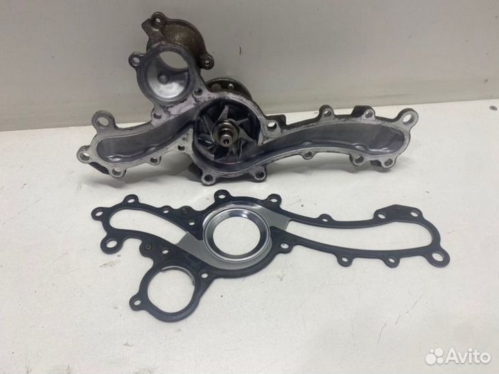 Помпа водяная Toyota Land Cruiser prado 150 1grfe