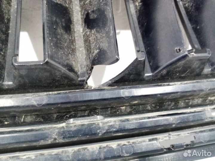 Решетка радиатора Skoda Rapid 2