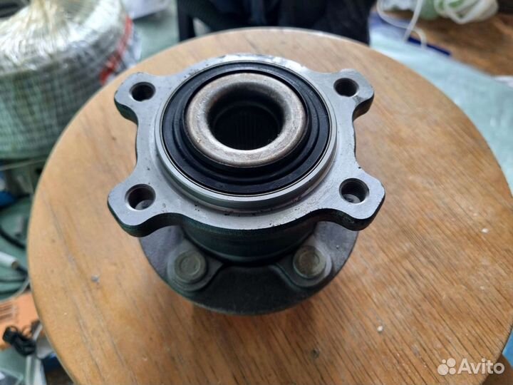 Подшипник задней ступицы SKF для Ford