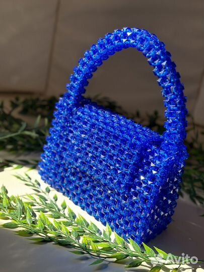 Сумка из акриловых бусин