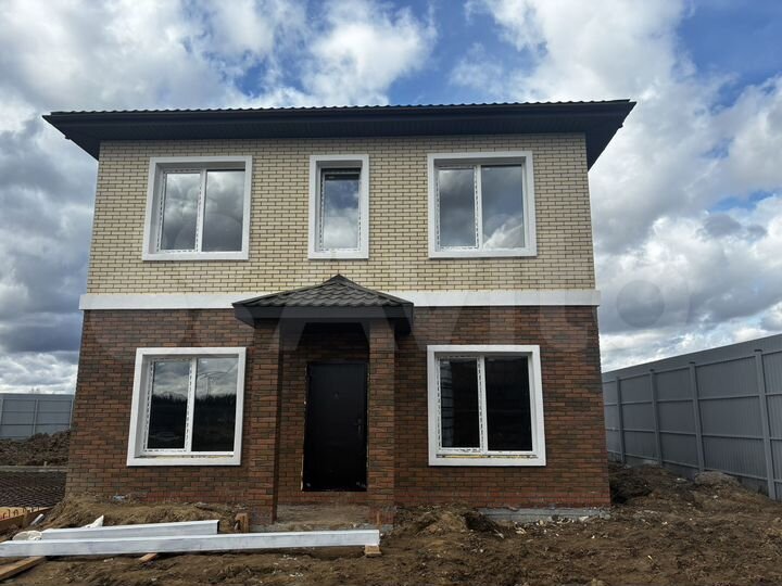 Дом 191 м² на участке 7 сот.