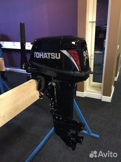Лодочный мотор Tohatsu 9.9 витринный