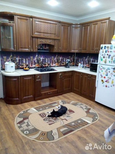 Модульная Кухня Прага Орех с патиной золото